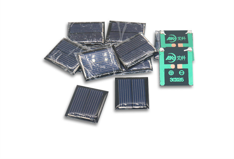 Main product image of Polycrystalline Epoxy Solar Panel for Small DC Applications, 1V 80mA