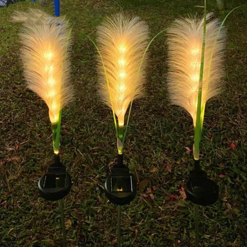 Main product image of Solar-Powered Outdoor Reed Pampas Grass Garden Lamp