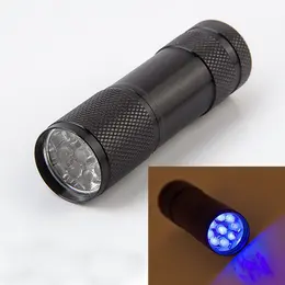 Product image of Handheld Purple Light Detection LED Flashlight