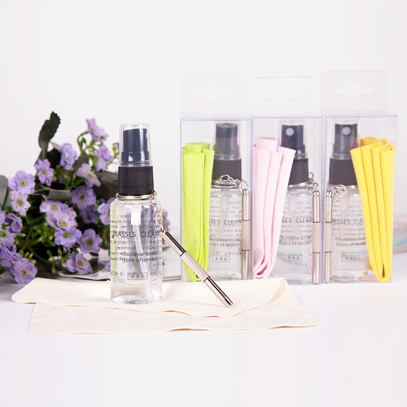 Main product image of 30ml Cleaning Agent, Microfiber Cloth, Screwdriver 3-Piece Kit