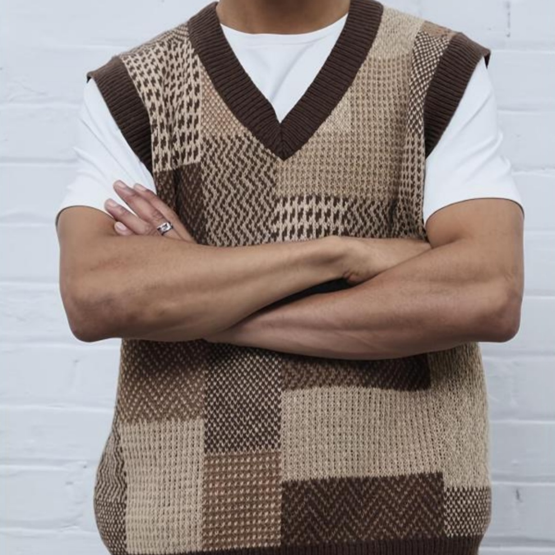 Main product image of Men's Collared Knitted Vest, Geometric Pattern