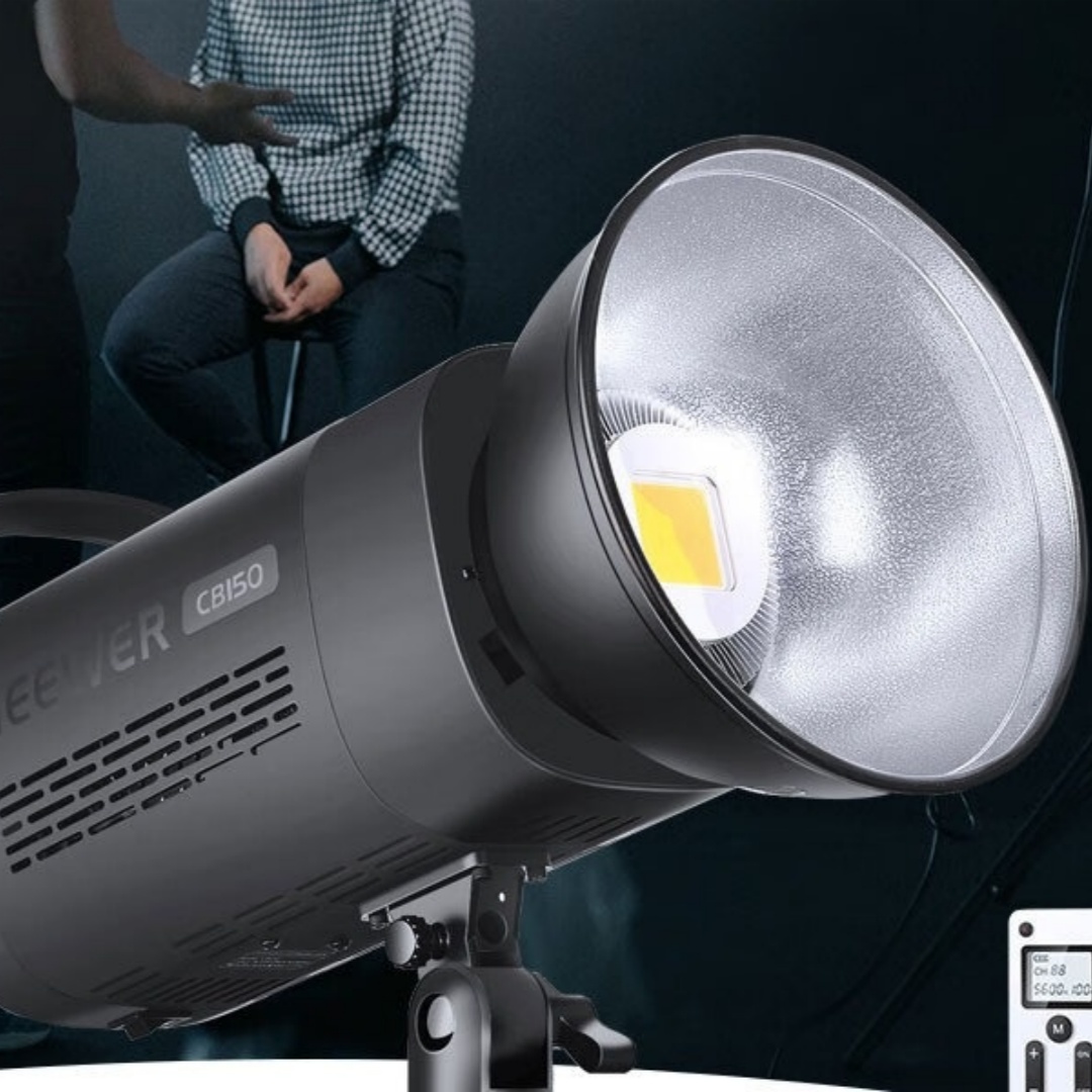 Main product image of LED Studio Fill Light Kit with Softbox Bracket and Spotlights